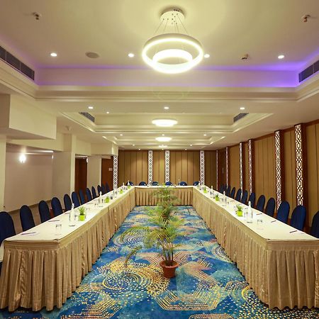 Ira By Orchid Bhubaneswar Hotell Exteriör bild