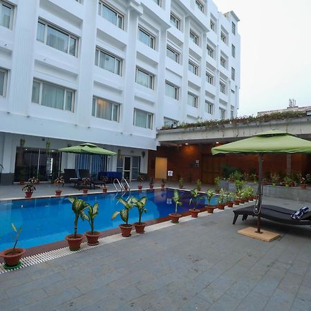 Ira By Orchid Bhubaneswar Hotell Exteriör bild