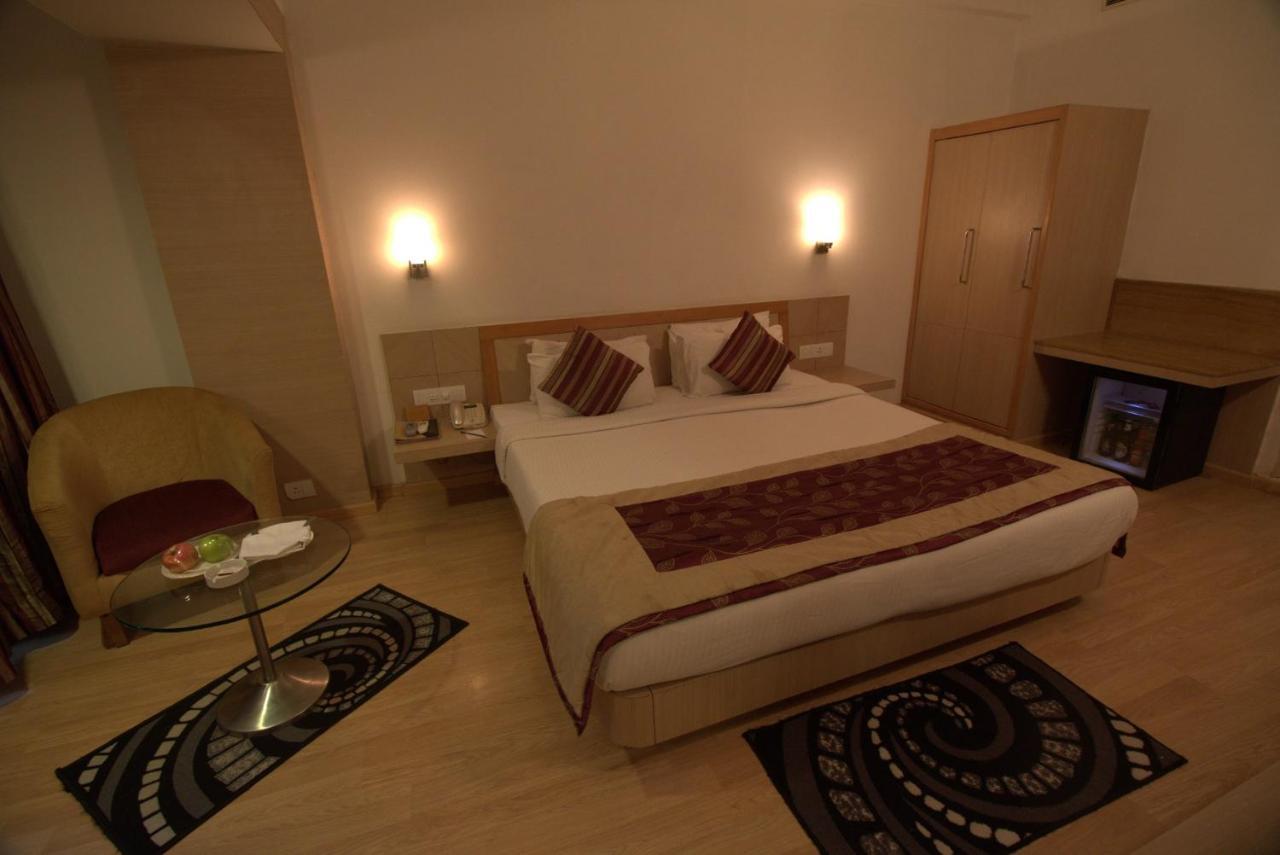 Ira By Orchid Bhubaneswar Hotell Exteriör bild