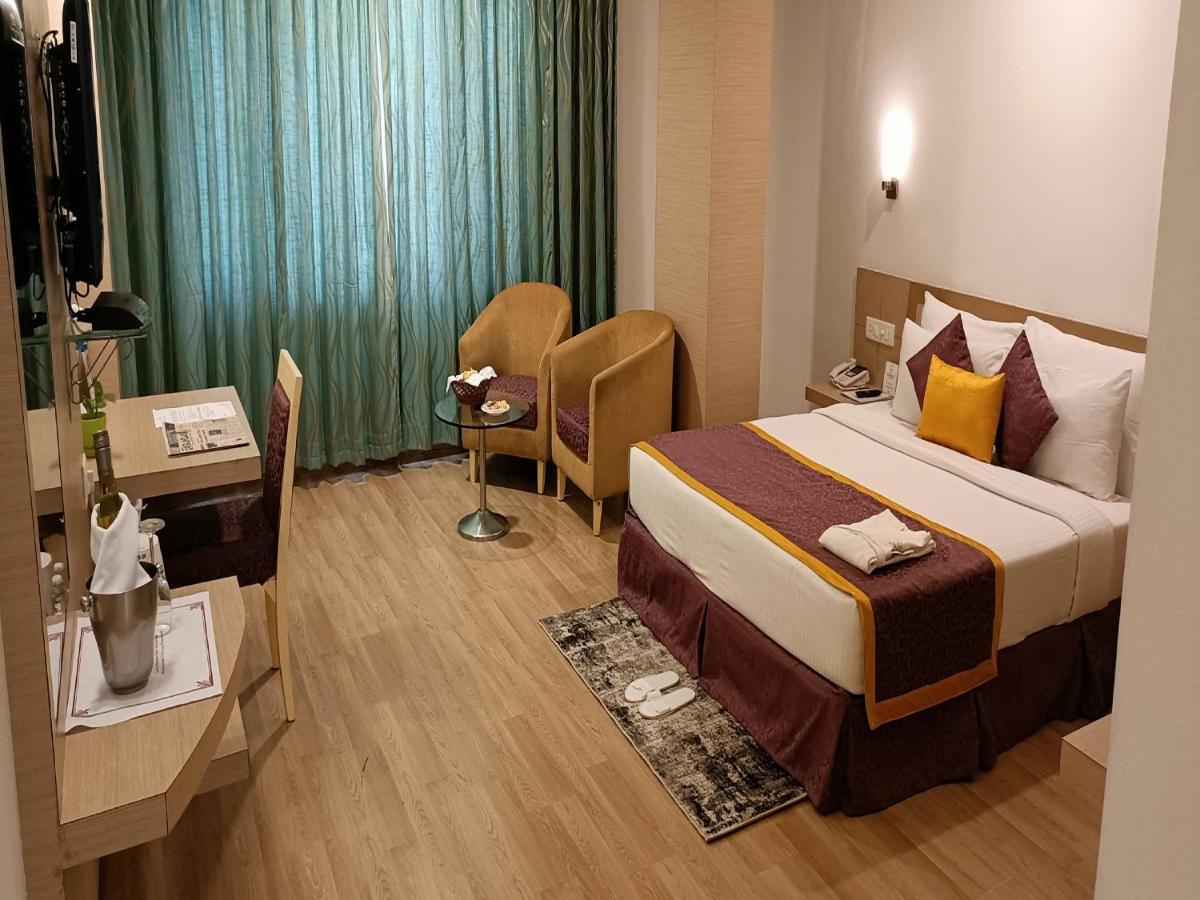 Ira By Orchid Bhubaneswar Hotell Exteriör bild