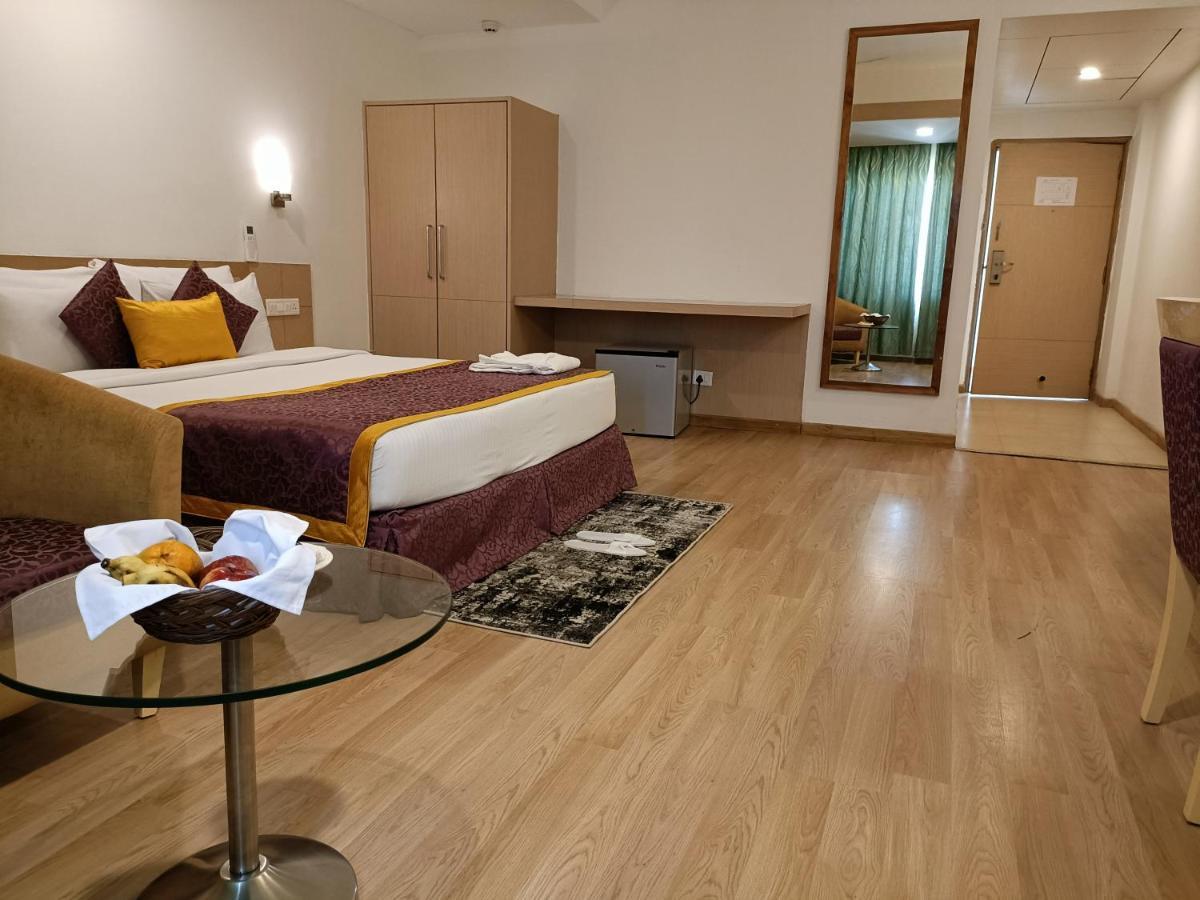 Ira By Orchid Bhubaneswar Hotell Exteriör bild