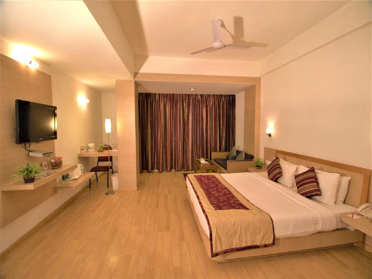 Ira By Orchid Bhubaneswar Hotell Exteriör bild