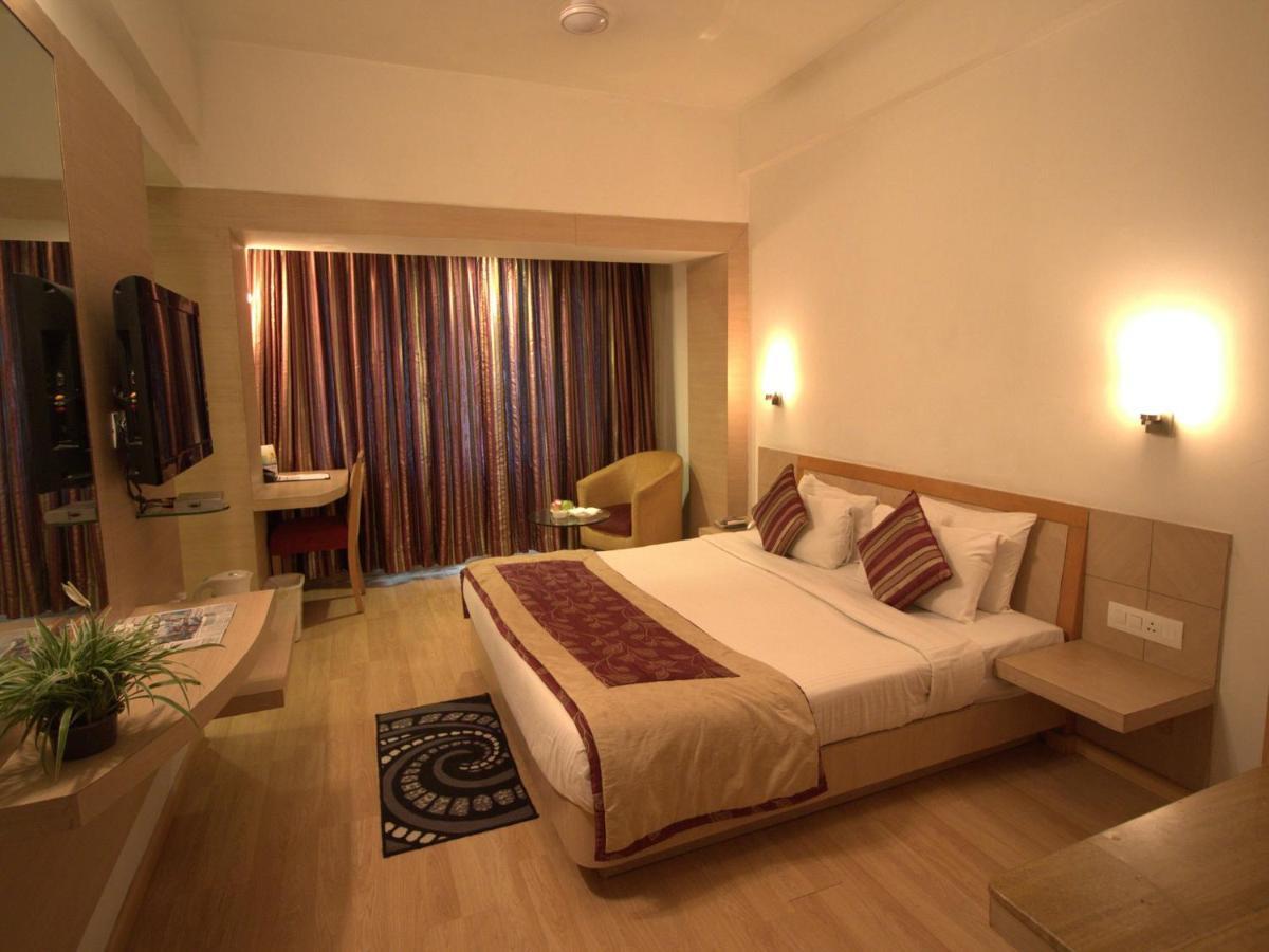 Ira By Orchid Bhubaneswar Hotell Exteriör bild