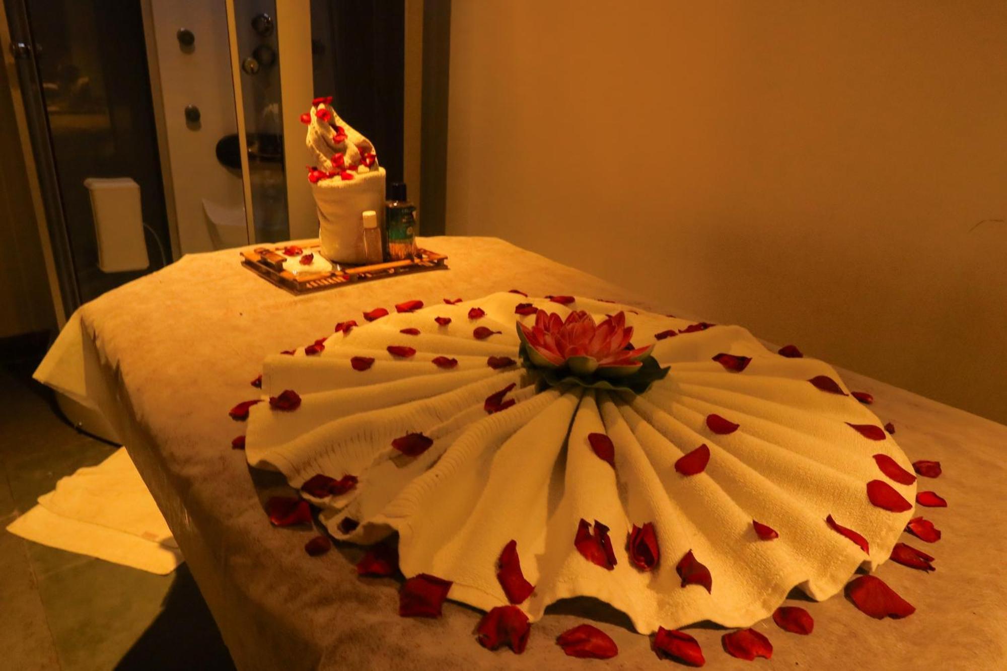 Ira By Orchid Bhubaneswar Hotell Exteriör bild