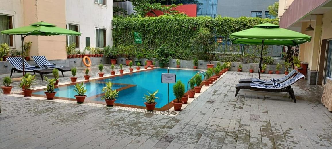 Ira By Orchid Bhubaneswar Hotell Exteriör bild