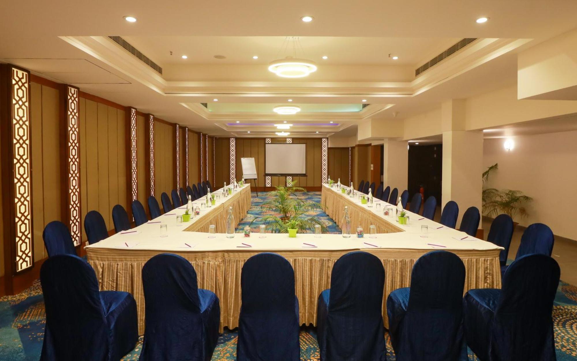 Ira By Orchid Bhubaneswar Hotell Exteriör bild