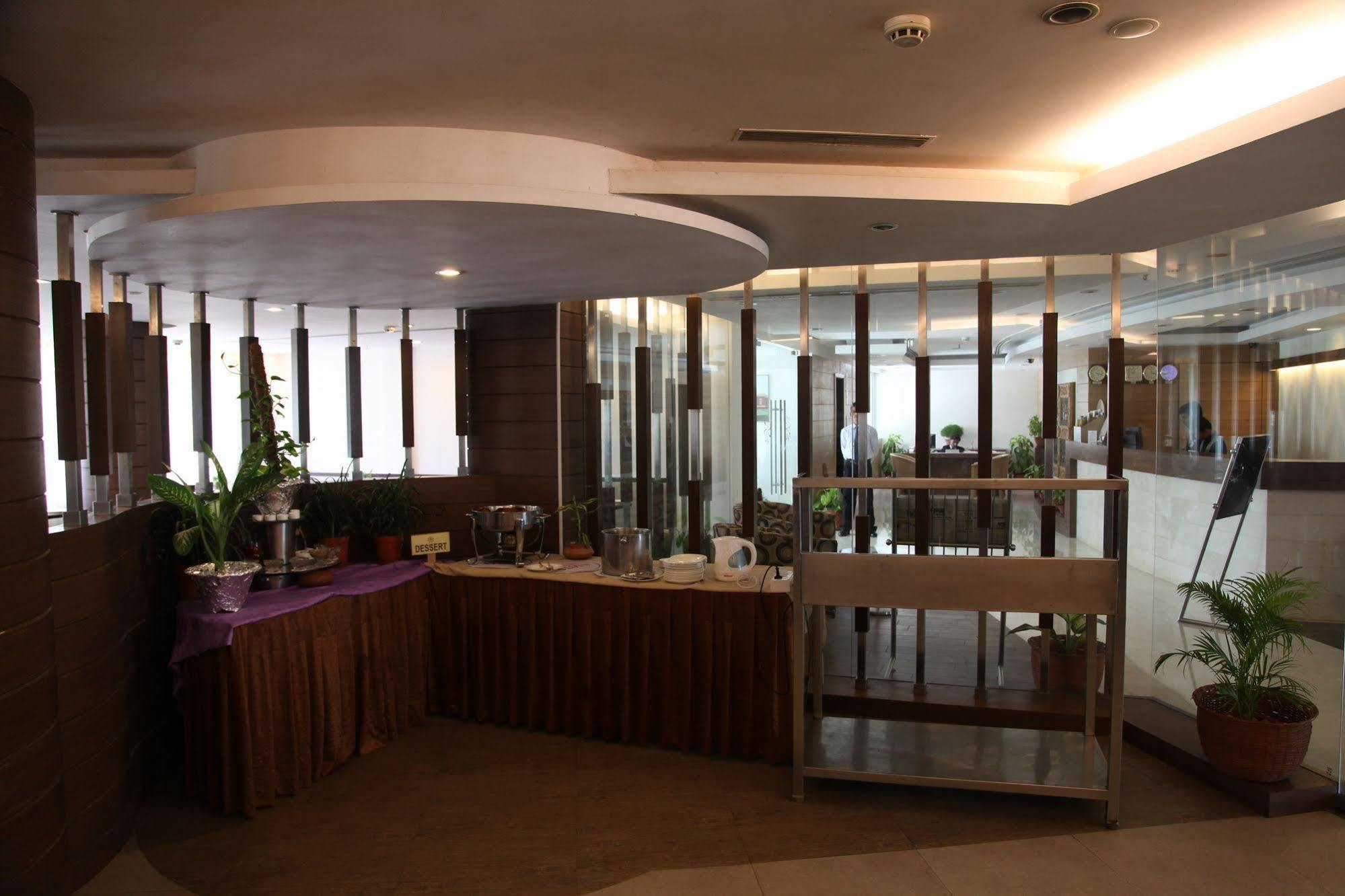 Ira By Orchid Bhubaneswar Hotell Exteriör bild