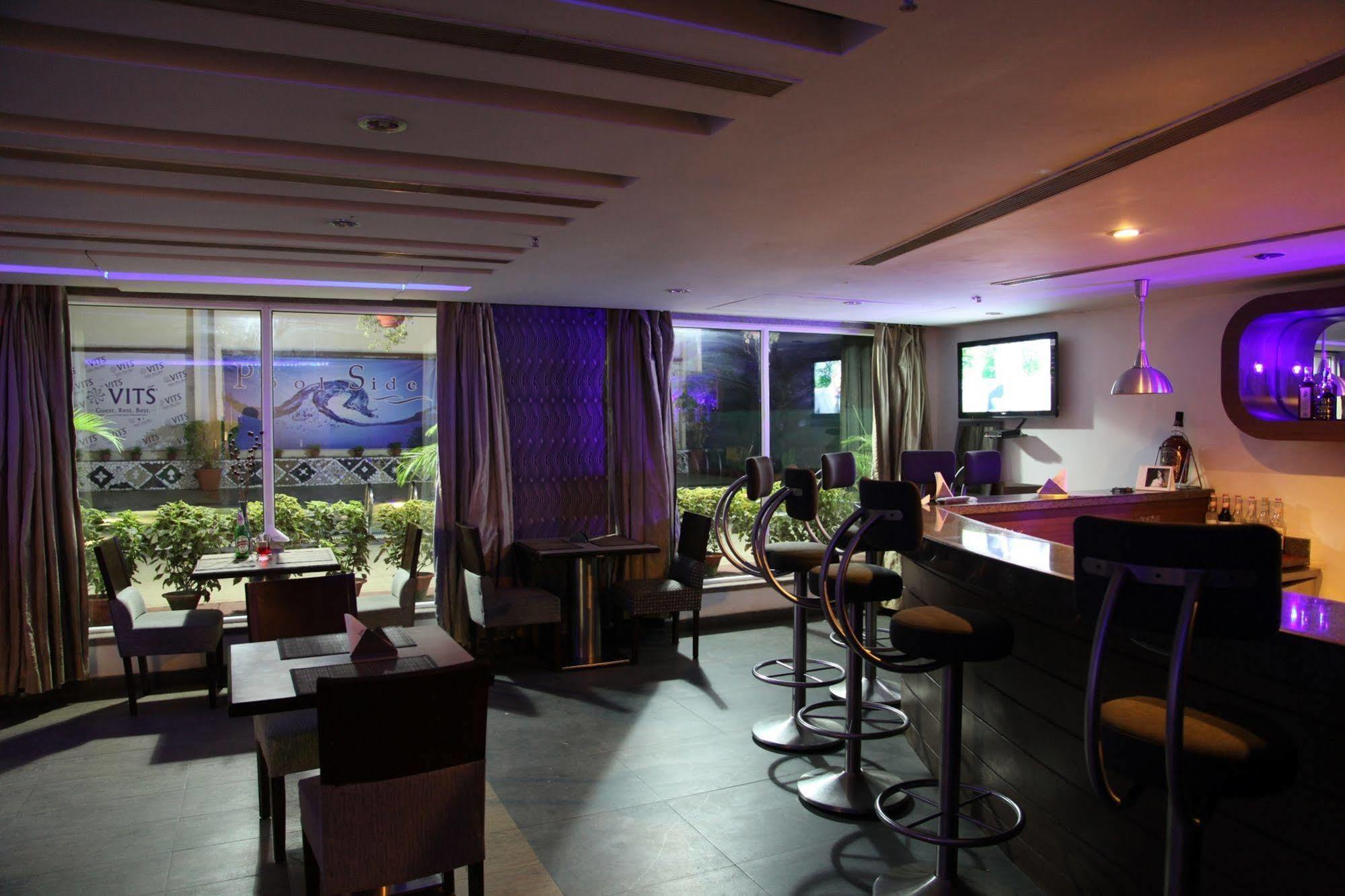 Ira By Orchid Bhubaneswar Hotell Exteriör bild